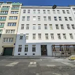 Smart Living Apartments - Hauptbahnhof